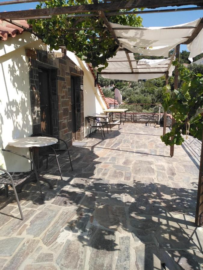 Christos Center Rooms Raches  Екстер'єр фото